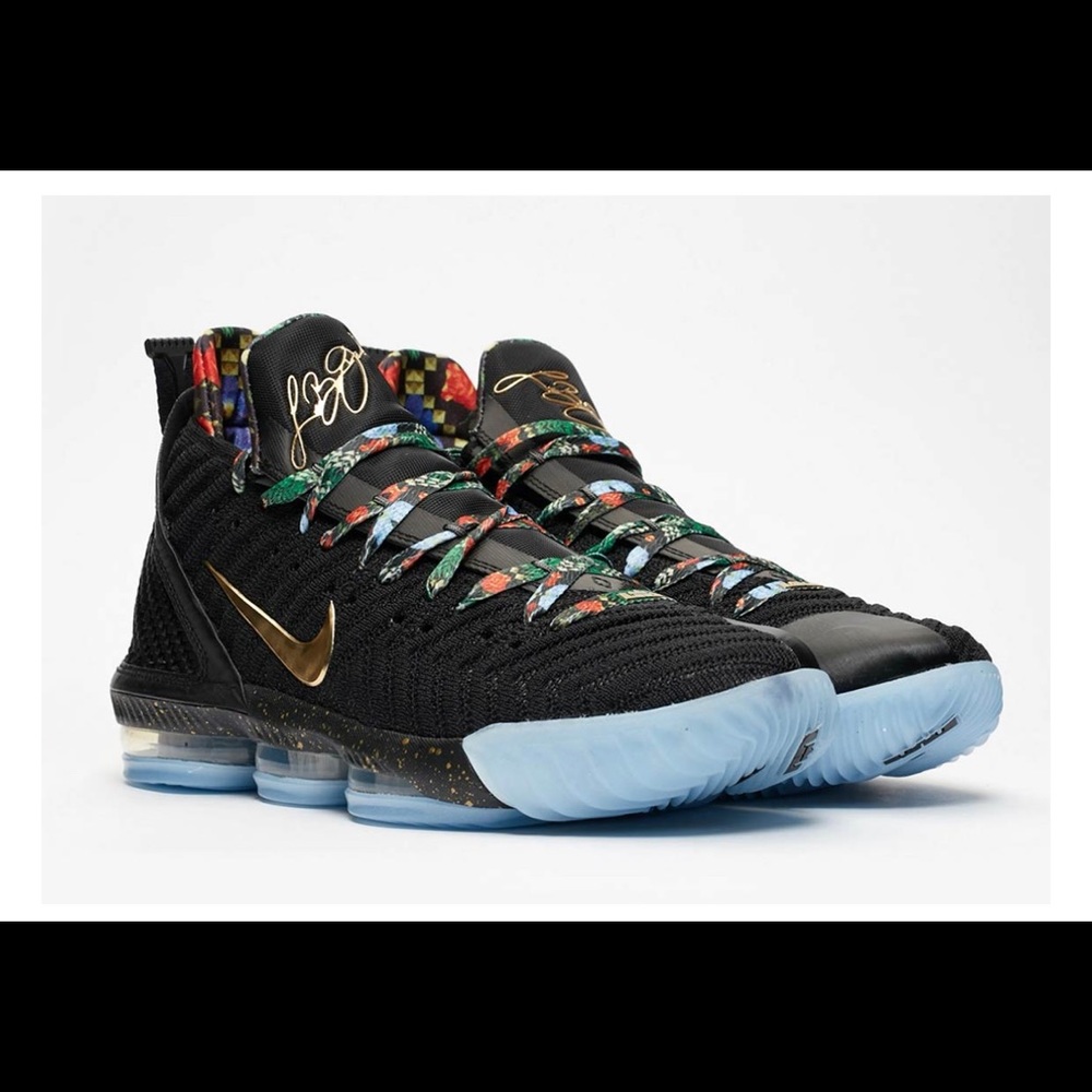 Kenton Watch The Throne 16